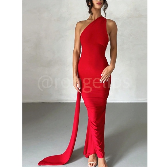 Red Maxi Long Sheath Dress One Shoulder Long Strap Ruched Back - Picture 2 of 5